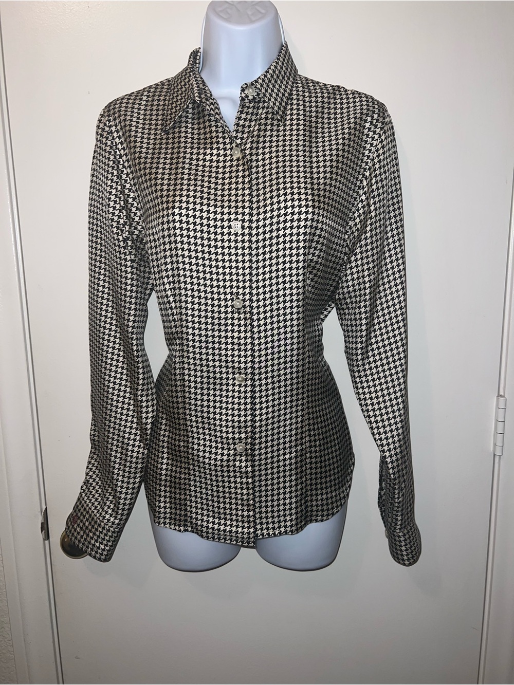 Ralph Lauren Black and White Houndstooth Button-Down Shirt - Picture 3 of 7